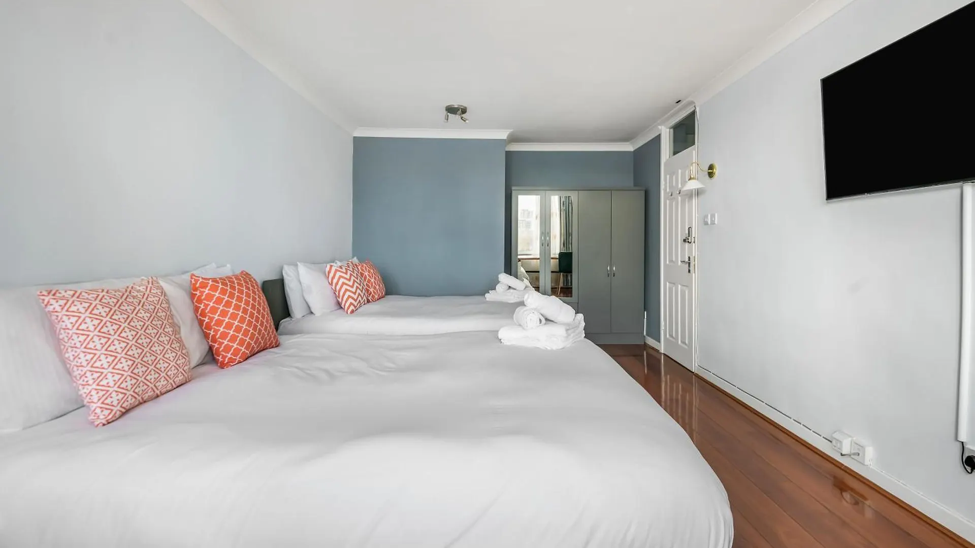 Riverside 3Br With Easy Transport 20Mins To City Centre London
