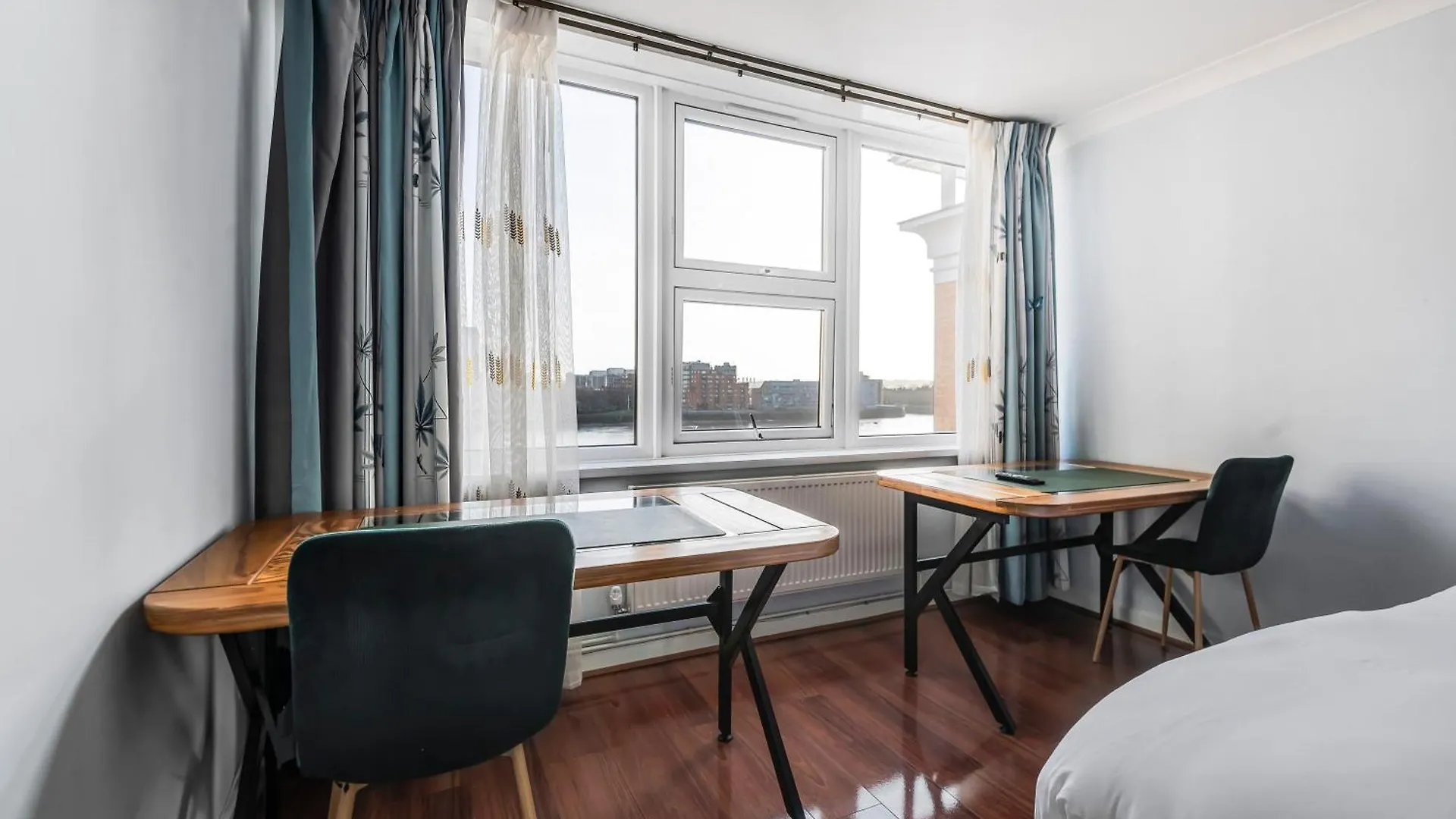 Riverside 3Br With Easy Transport 20Mins To City Centre London Apartment