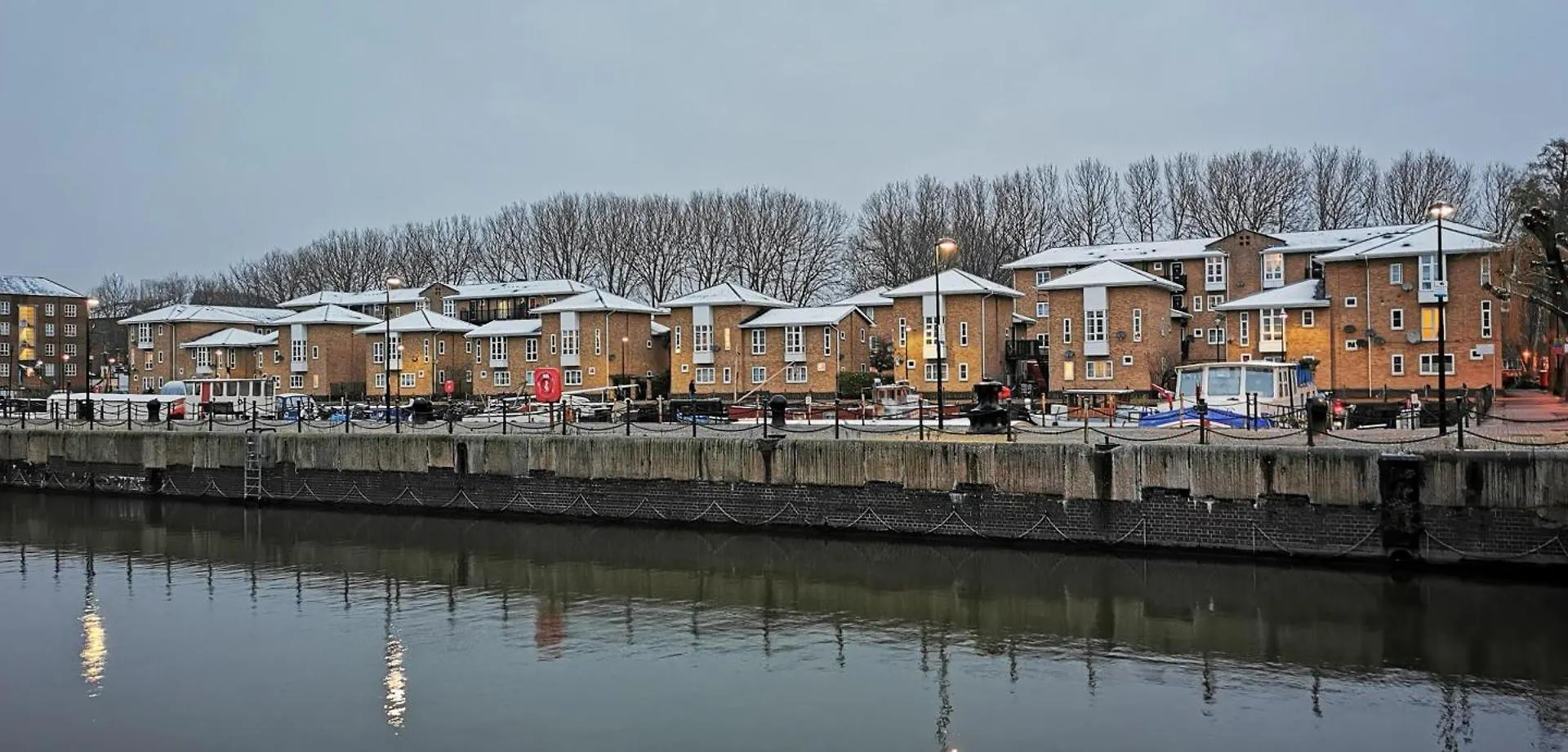 Apartment Riverside 3Br With Easy Transport 20Mins To City Centre London