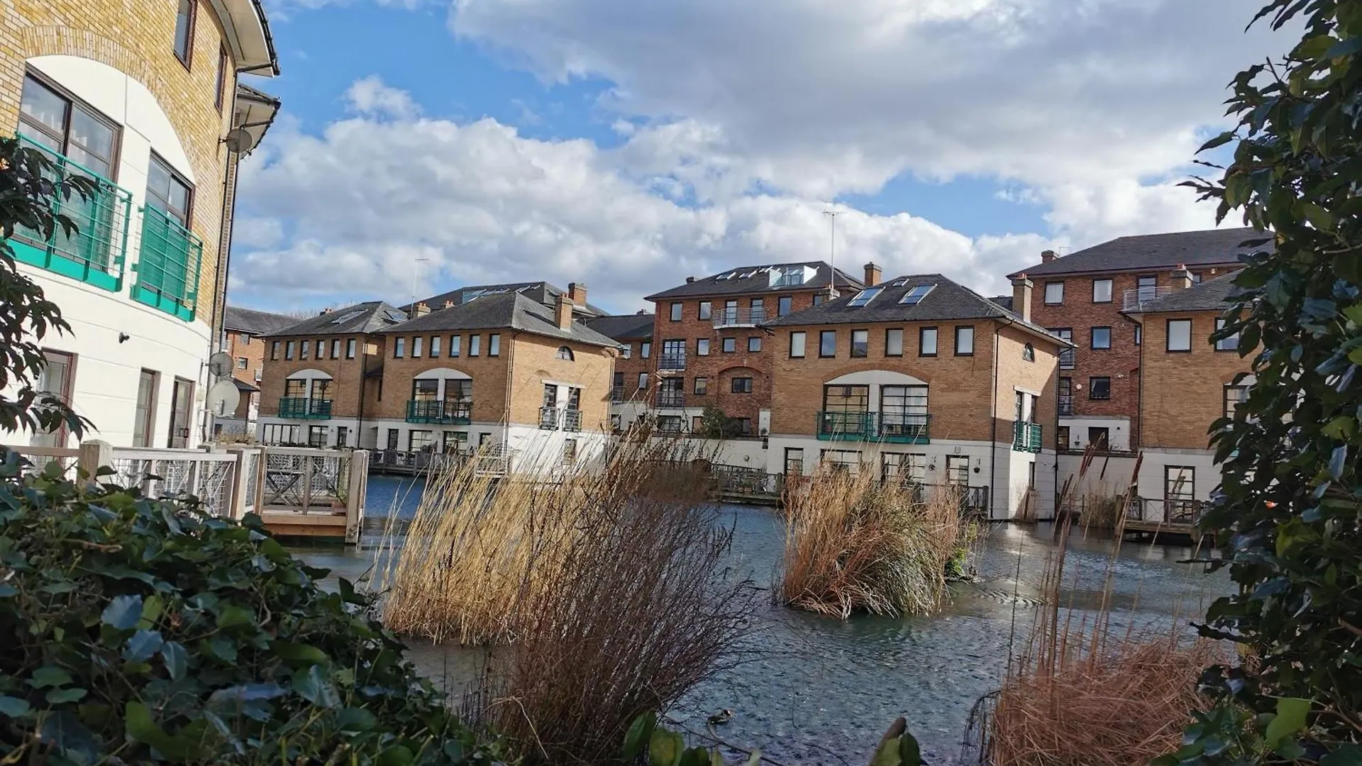 Riverside 3Br With Easy Transport 20Mins To City Centre London Apartment